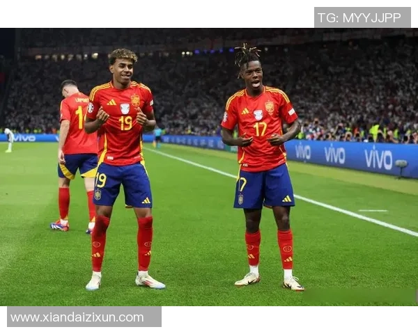 从十四岁起步走向巅峰的足球天才们如何逆袭成世界级球星